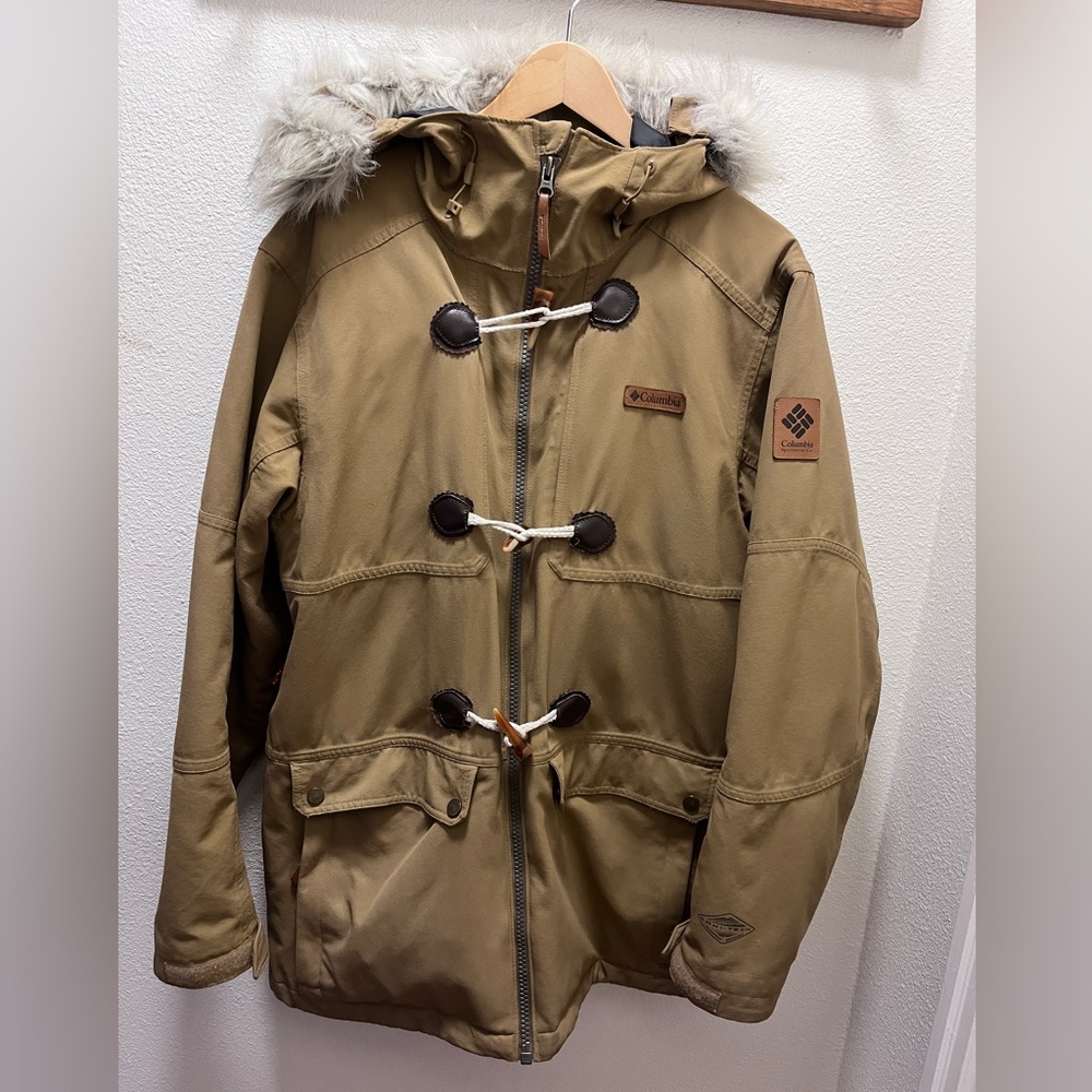 Columbia catacomb crest insulated parka. Men’s size medium